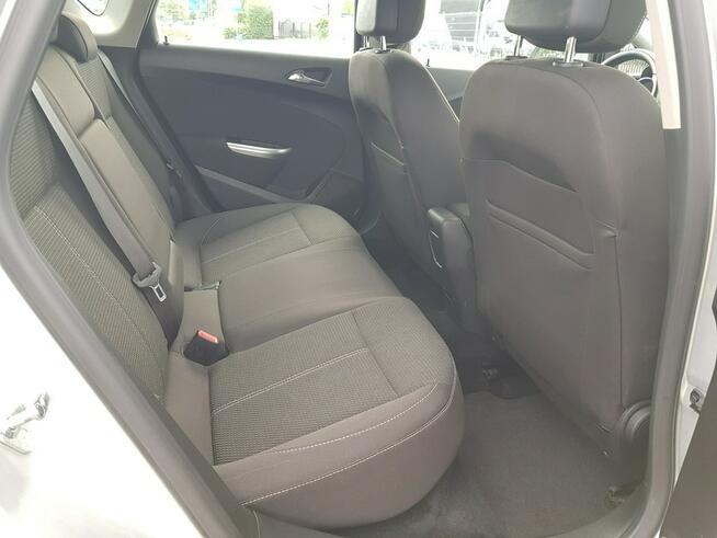 Opel Astra 1,6 Turbo Benzyna Navi Klimatronik Zarejestrowany Gwarancja