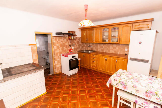 Dom 76,9m2 + domek gościnny działka 1900m2