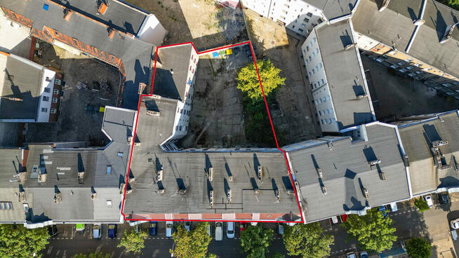 Duża kamienica w centrum Poznania 38 lokali