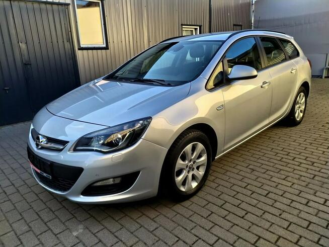 Opel Astra 1,4 Turbo 120KM Bixsenon Serwis Grzane Fotele Zarejestrowany