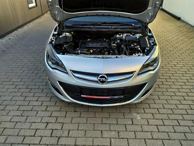Opel Astra 1,4 Turbo 120KM Bixsenon Serwis Grzane Fotele Zarejestrowany