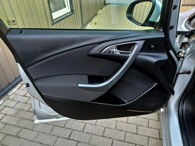 Opel Astra 1,4 Turbo 120KM Bixsenon Serwis Grzane Fotele Zarejestrowany