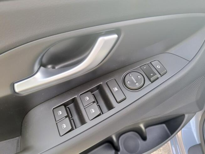 Hyundai i30 1.5 140KM automat, bogata wersja wyposażenia