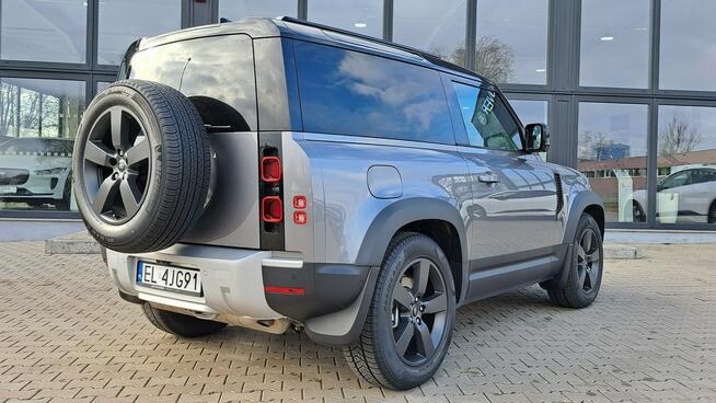 Land Rover Defender MY24 3.0P I6 400 KM AWD Auto SE 90 EigerGrey AutoDemonstracyjne