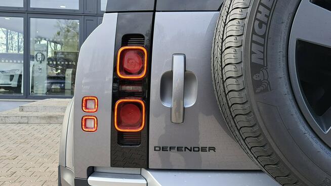 Land Rover Defender MY24 3.0P I6 400 KM AWD Auto SE 90 EigerGrey AutoDemonstracyjne