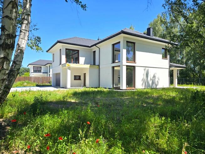 Nowoczesna willa 270 m2 z antresolą i kominkiem / Stara Wieś / Nadarzyn