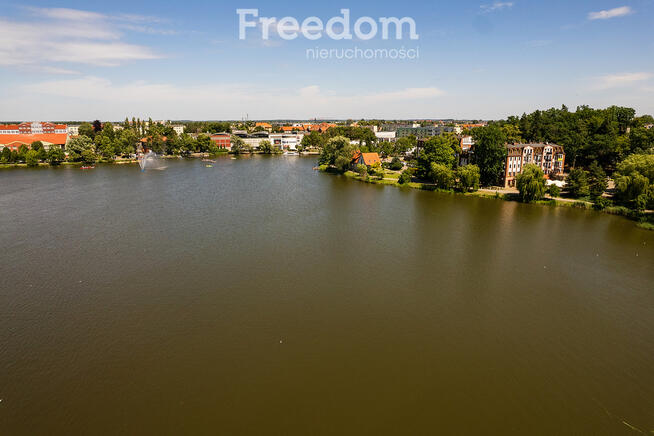 Apartament z widokiem na jezioro Jeziorak