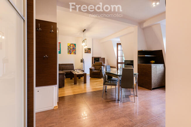 Apartament z widokiem na jezioro Jeziorak