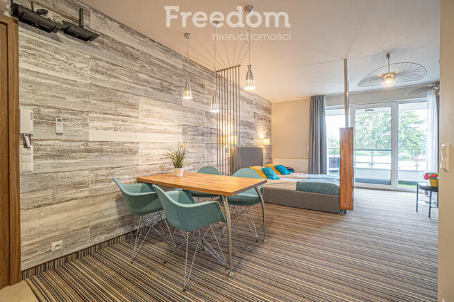 Krynica Morska - lokal z widokiem na Zalew Wiślany