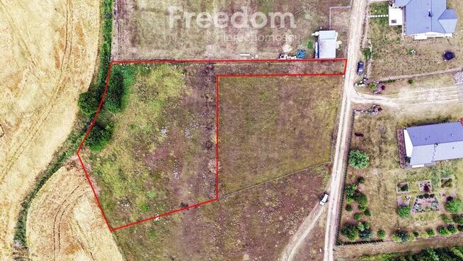 Oaza przy strumyku: działka Rodzone 2635 m²