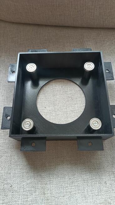 ukryta skrzynka wentylacyjna