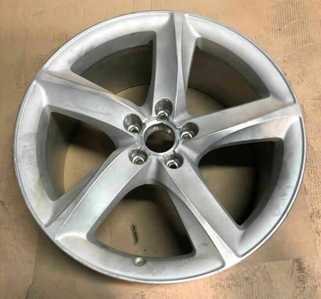 FELGA AUDI 8,5J 19 ET45 4E0601025BF OEM