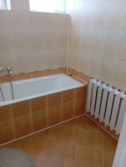 Sprzedam dom w Łasku, woj. Łódzkie z warsztatem i garażami