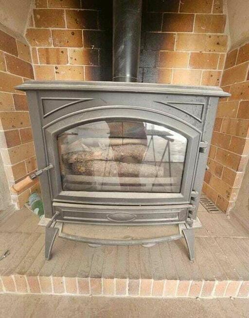 Oddam za darmo piec na drewno Dovre