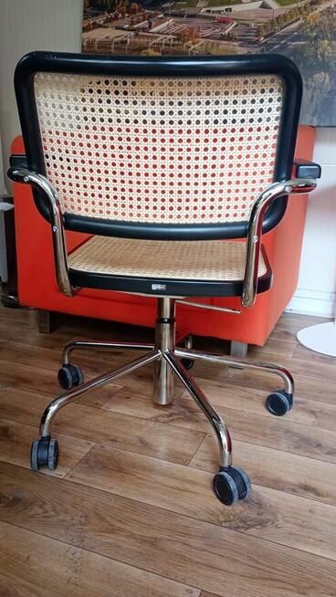 Krzesło konferencyjne czarne THONET krzesła konferencyjne