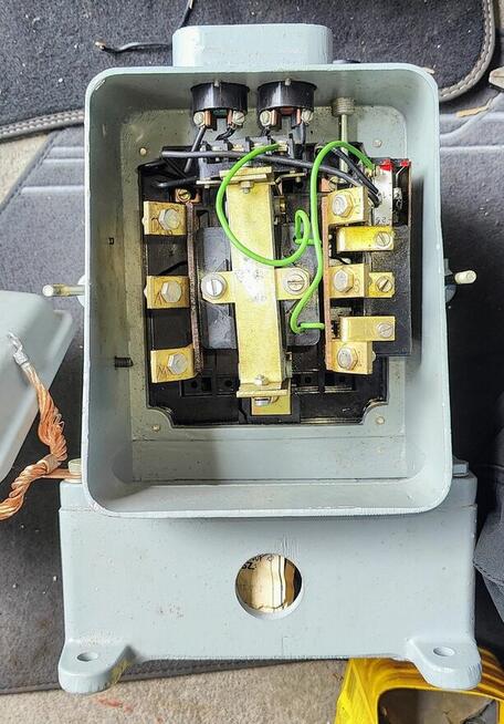 WYŁĄCZNIK STYCZNIK OLEJOWY MO62 TRÓJFAZOWY 14-25 A 220 380 V