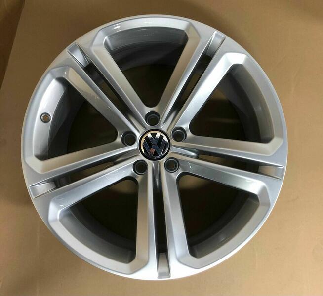Felgi VW TIGUAN 9Jx19 ET33 5N0 OE