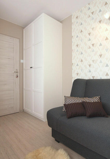 Bardzo ładny pokój z balkonem przy metrze Służew, Wałbrzyska