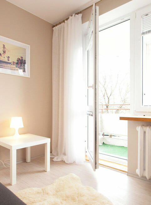 Bardzo ładny pokój z balkonem przy metrze Służew, Wałbrzyska