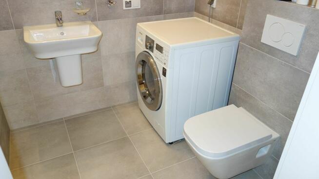 Duży pokój w Centrum, wysoki standard , blisko UAM, UE, UM