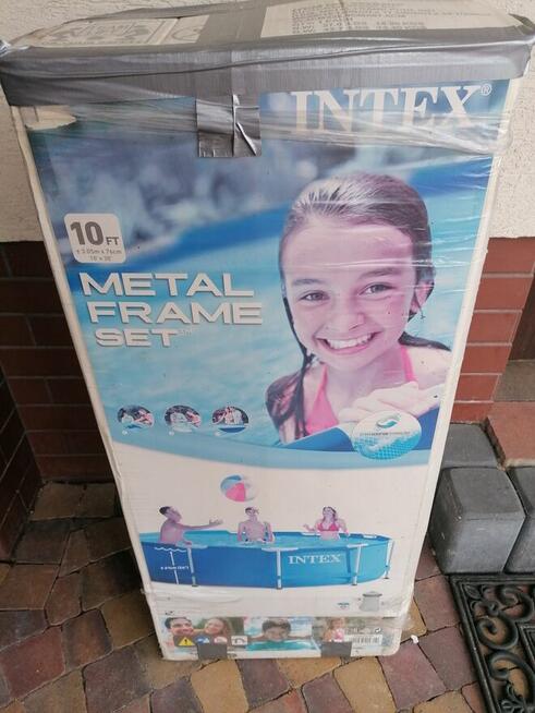 Sprzedam basen Intex stelażowy 3,05m.