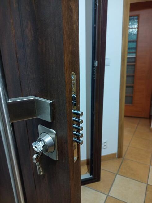 Drzwi Zewnętrzne 90 Lewe Kolor Orzech ciemny