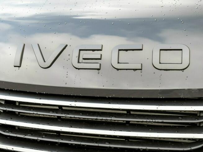 Iveco Daily 35S18A8H V L4H2 16M3 7-os. Kamera Hak Drzwi 270.Aktywny Tempo. Od ręki !! 2776zł