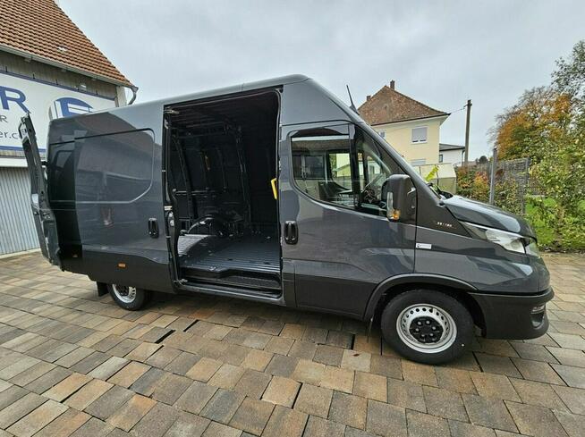 Iveco Daily 35S18A8H V 12m3 176KM Kamera Drzwi270st Akt.Tempo. Komfort. Fotel Od ręki2055 zł