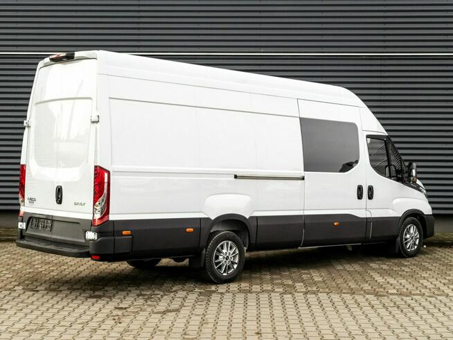 Iveco Daily 35S18A8H V Automat 18m3 L4H3 Brygada 7-os. Kamera Dostępny od ręki ! 2776zł