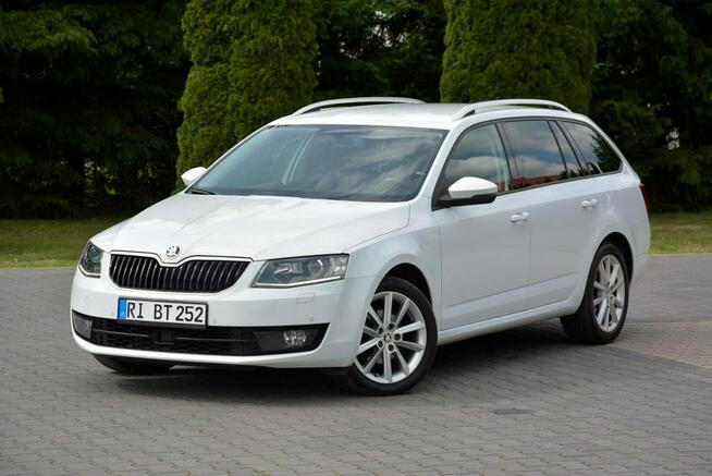 Škoda Octavia Skóry Navi Radar ACC Duża2xParktronici Bi-Xenon Ledy ASO SKODA