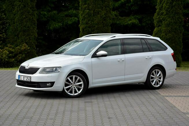Škoda Octavia Skóry Navi Radar ACC Duża2xParktronici Bi-Xenon Ledy ASO SKODA
