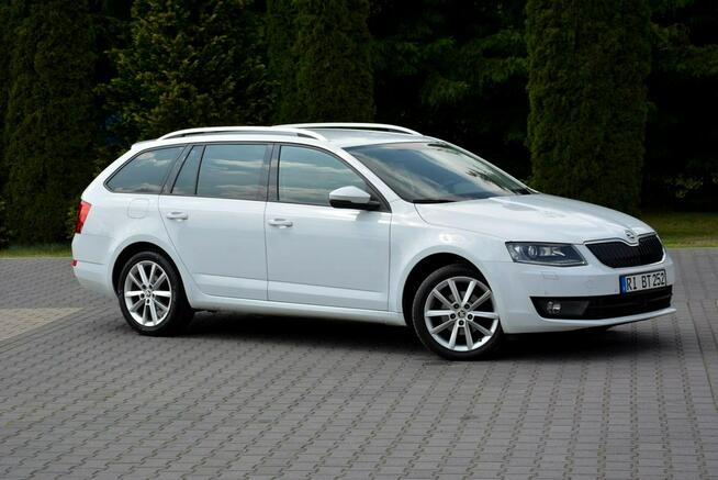 Škoda Octavia Skóry Navi Radar ACC Duża2xParktronici Bi-Xenon Ledy ASO SKODA