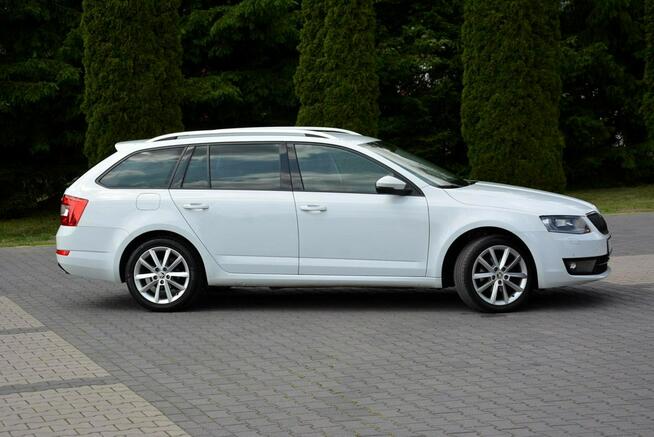 Škoda Octavia Skóry Navi Radar ACC Duża2xParktronici Bi-Xenon Ledy ASO SKODA