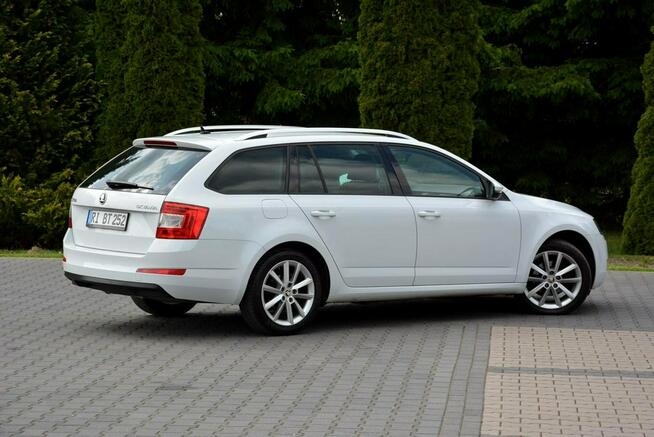 Škoda Octavia Skóry Navi Radar ACC Duża2xParktronici Bi-Xenon Ledy ASO SKODA