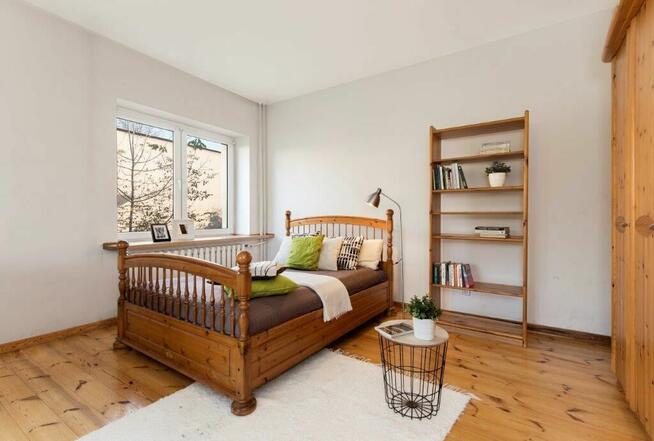 Dom Warszawa Wesoła, Sportowa