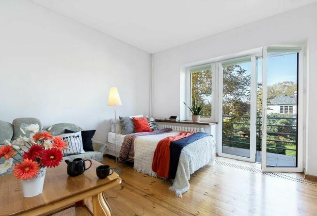 Dom Warszawa Wesoła, Sportowa