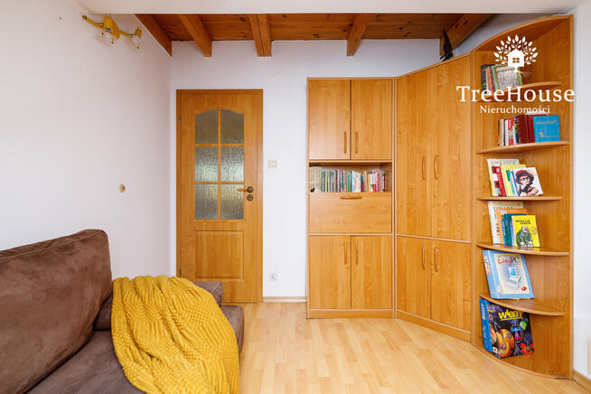 Dom szeregowy z lokalem usługowym w Reszlu