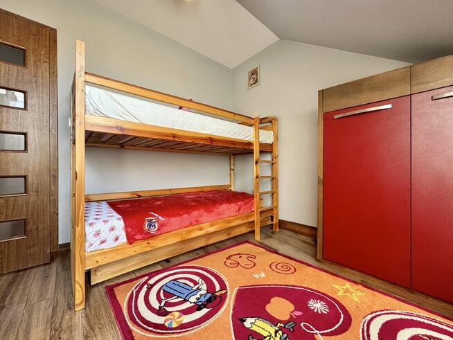 balkon, świetna lokalizacja, trzy pokoje