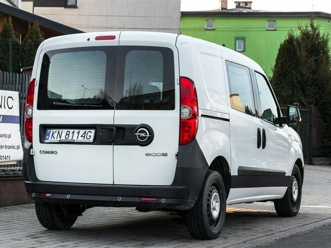 Opel Combo 1.3_Diesel_90KM_Parktronic