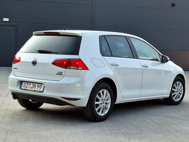 Volkswagen Golf *1.6TDi CR* 110KM* Bardzo Ładny * komputer* TEMPOMAT* NAWiGACJA*