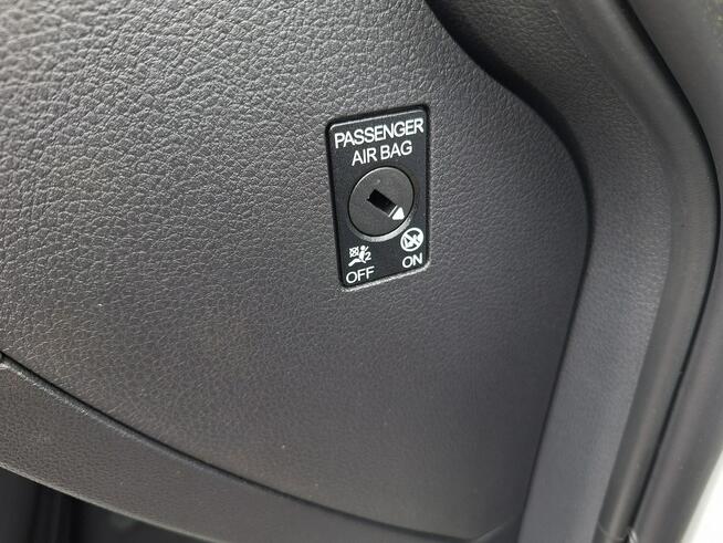 Volkswagen Golf *1.6TDi CR* 110KM* Bardzo Ładny * komputer* TEMPOMAT* NAWiGACJA*