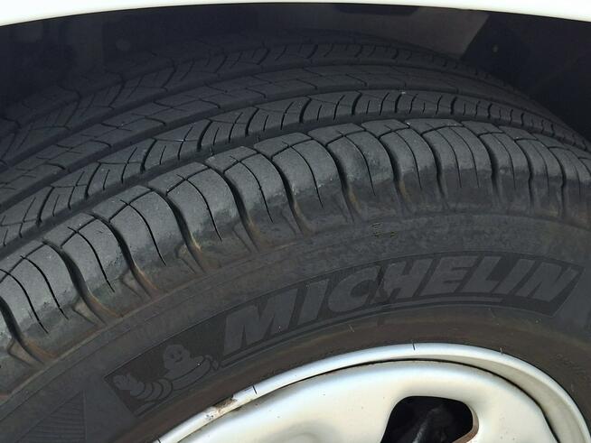 Dacia Duster * 1.6 benzyna* KLiMAtyzacja* parktronik