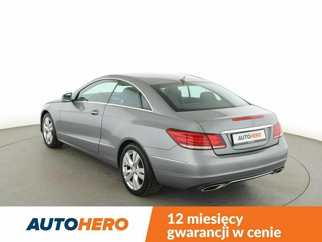 Mercedes E 250 półskóra, navi full LED klima auto grzane fotele czujnki parkowania