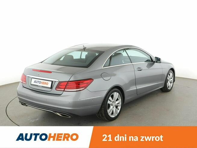 Mercedes E 250 półskóra, navi full LED klima auto grzane fotele czujnki parkowania
