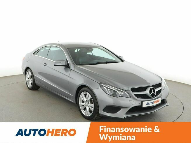 Mercedes E 250 półskóra, navi full LED klima auto grzane fotele czujnki parkowania