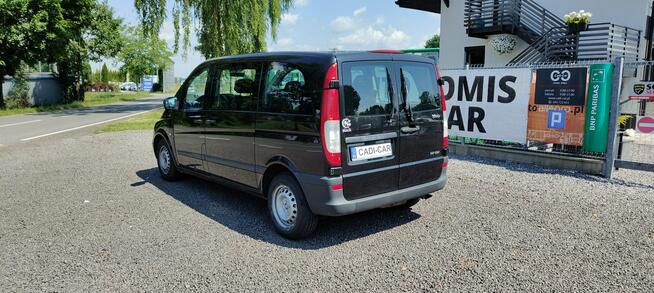 Mercedes Vito 8-osobowy, stan bardzo dobry.
