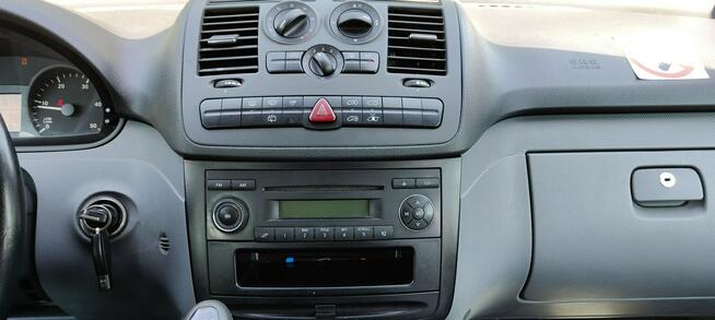 Mercedes Vito 8-osobowy, stan bardzo dobry.