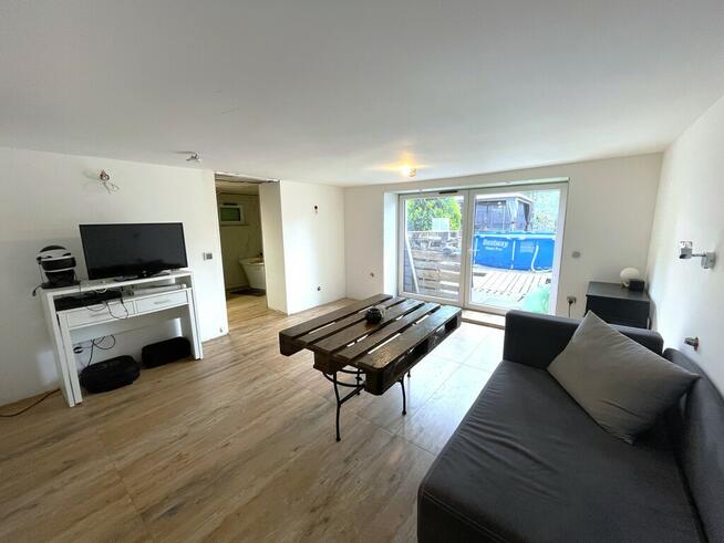 Dom w pobliżu jeziora i lasów.Duża działka 2461 m2