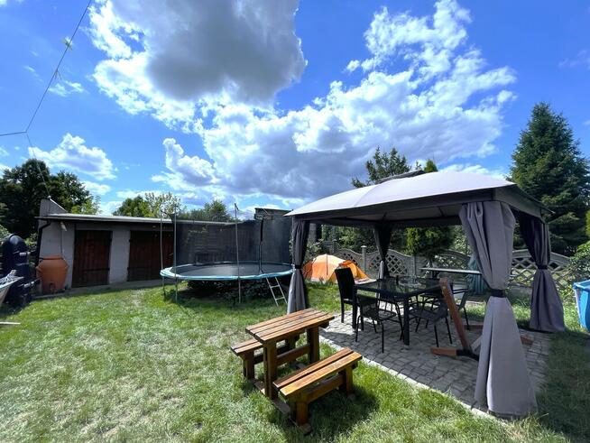 Dom w pobliżu jeziora i lasów.Duża działka 2461 m2