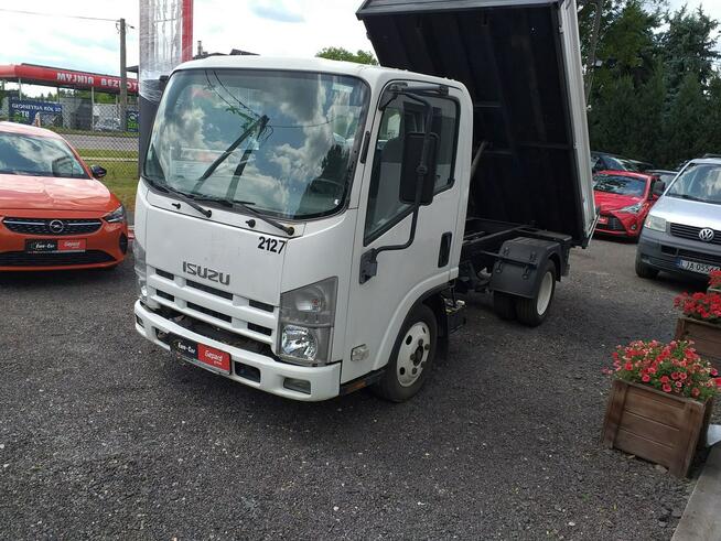 Isuzu N